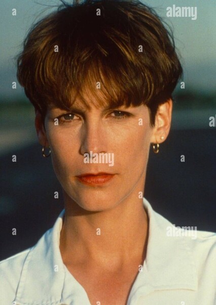 Jamie Lee Curtis photo