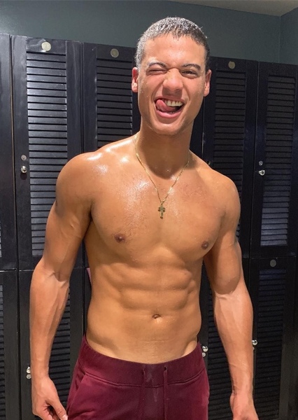 Jan Luis Castellanos photo