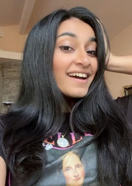 Janani K. Jha photo