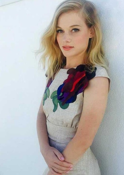 Jane Levy photo