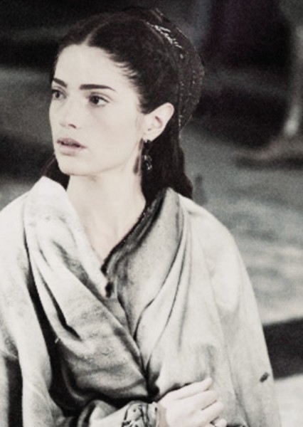 Janet Montgomery photo