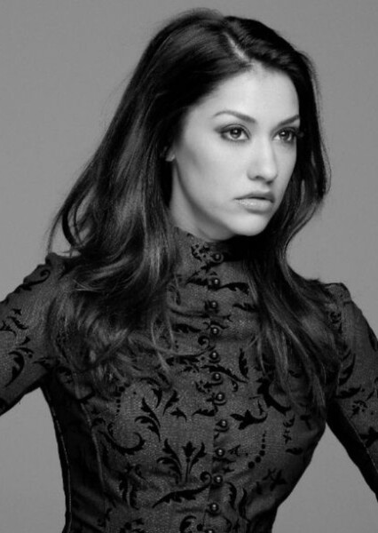 Janina Gavankar