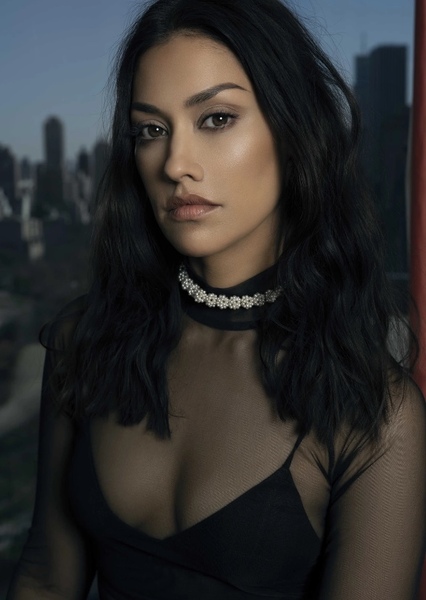 Janina Gavankar photo