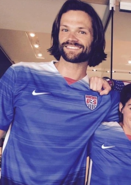 Jared Padalecki photo