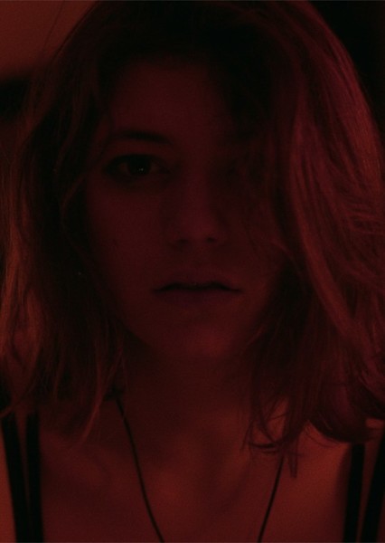 Jasmine Blackborow photo