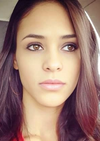 Jasmine Caro photo