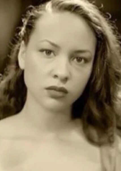 Jasmine Cephas Jones photo