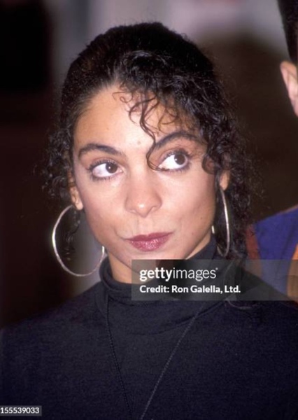 Jasmine Guy photo