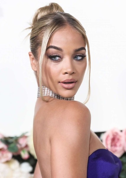 Jasmine Sanders photo
