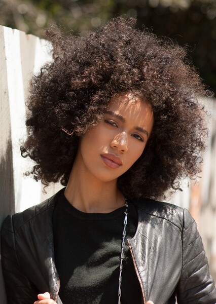 Jasmine Savoy Brown photo