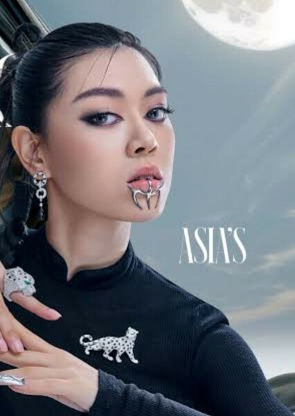 Jasmine Sokko photo