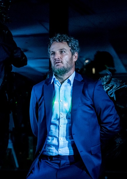 Jason Clarke photo