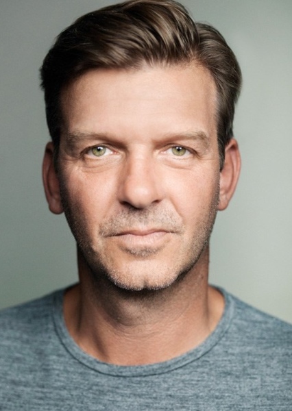 Jason Hughes photo