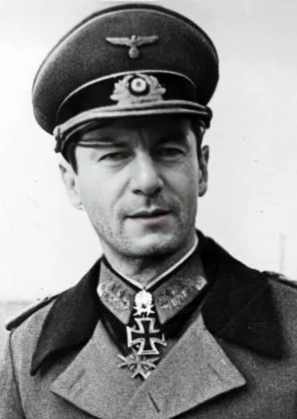 Jason Isaacs photo