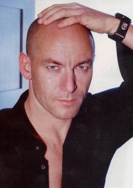 Jason Isaacs