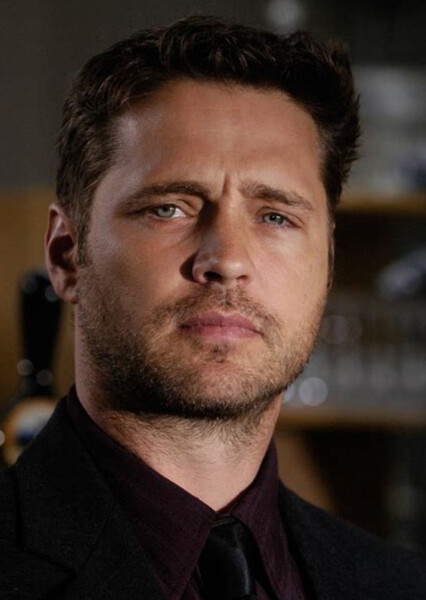 Jason Priestley photo
