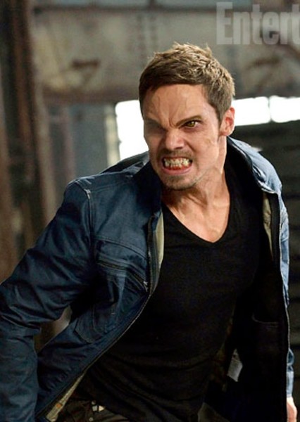 Jay Ryan photo