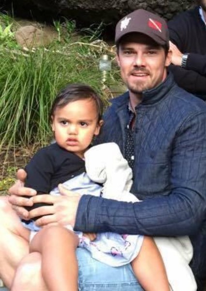 Jay Ryan photo