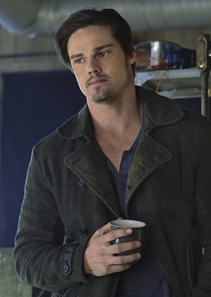 Jay Ryan photo