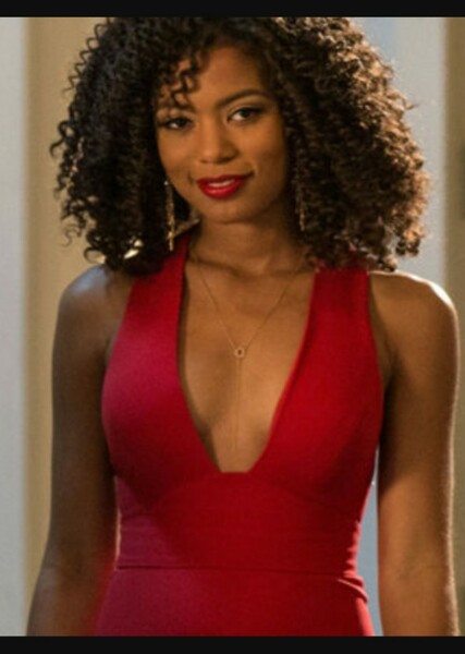 Jaz Sinclair photo