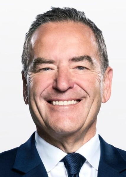 Jeff Stelling