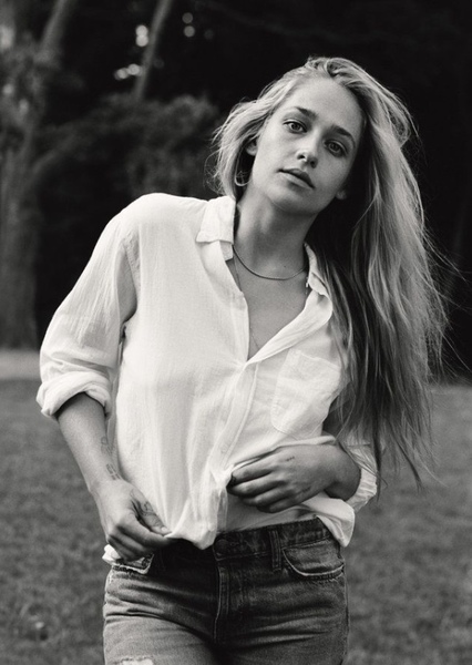 Jemima Kirke photo