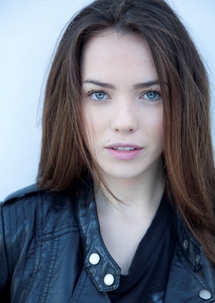 Jemma Dallender photo