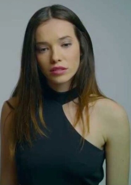 Jemma Dallender photo