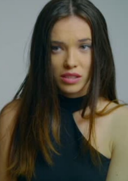 Jemma Dallender photo