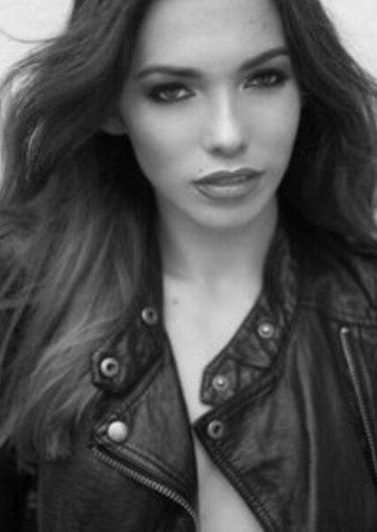 Jemma Dallender photo