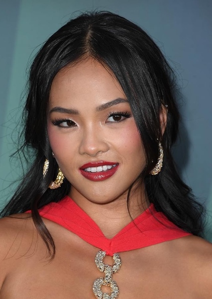 Jenn Tran photo