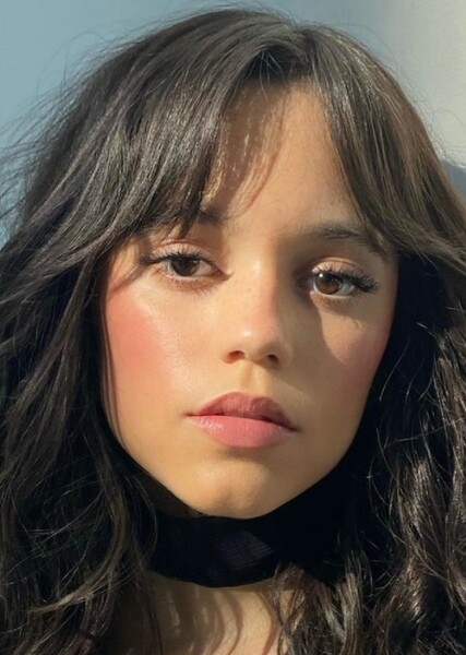 Jenna Ortega photo