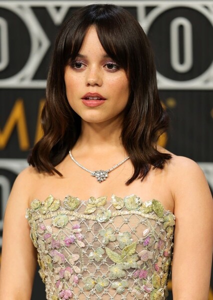 Jenna Ortega photo