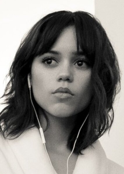 Jenna Ortega photo