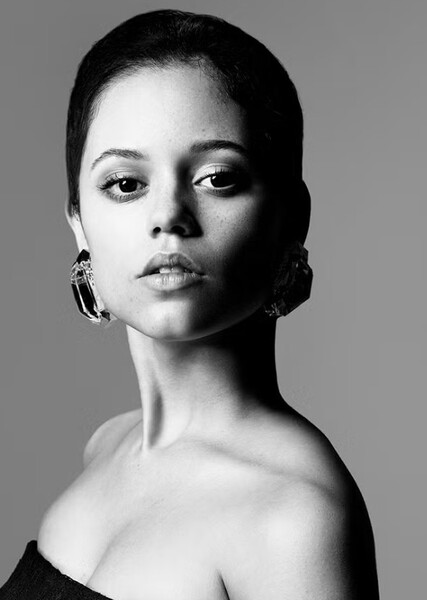 Jenna Ortega photo