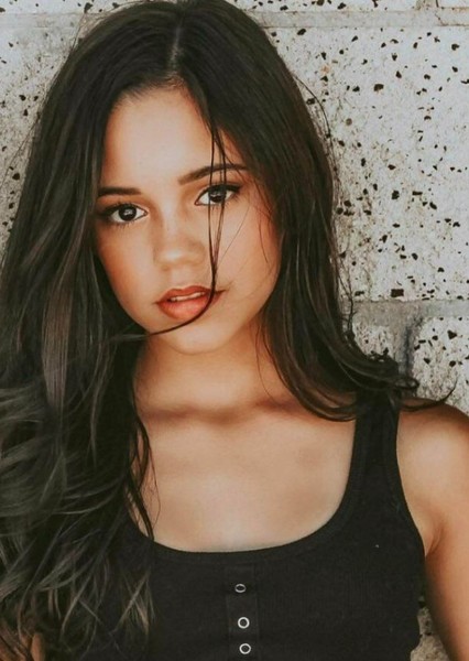 Jenna Ortega photo