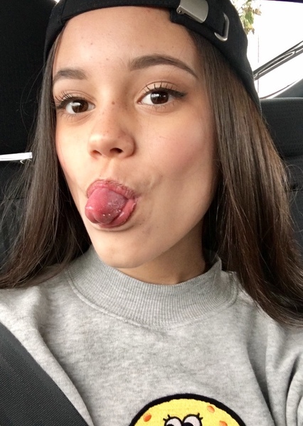 Jenna Ortega photo