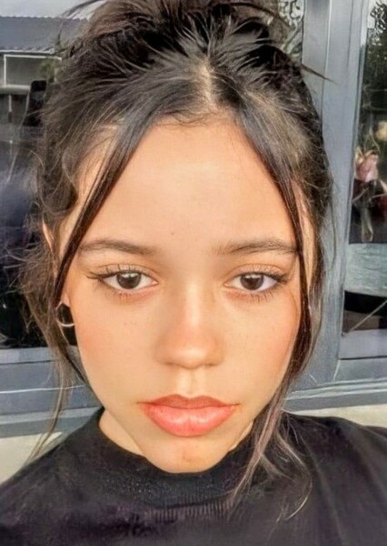 Jenna Ortega photo