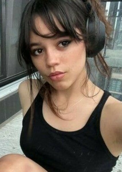 Jenna Ortega photo