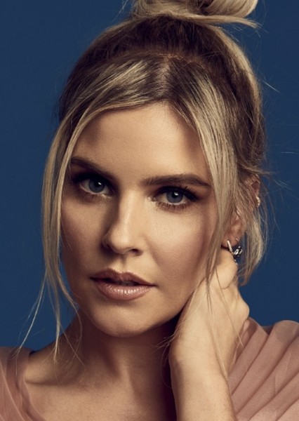 Jenna Rosenow photo
