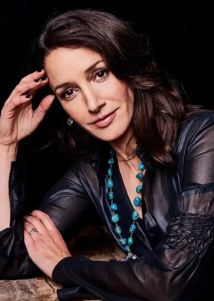 Jennifer Beals photo