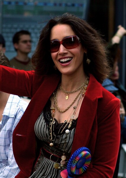 Jennifer Beals photo