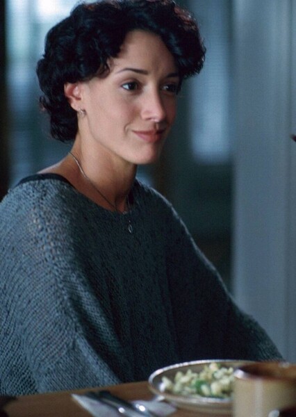 Jennifer Beals photo