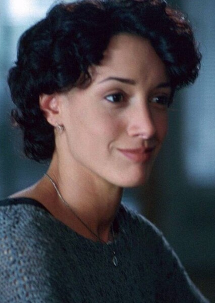 Jennifer Beals photo