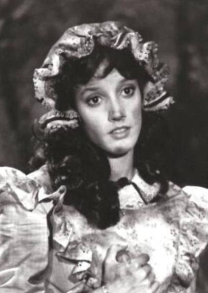 Jennifer Beals photo