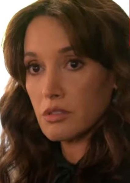 Jennifer Beals photo