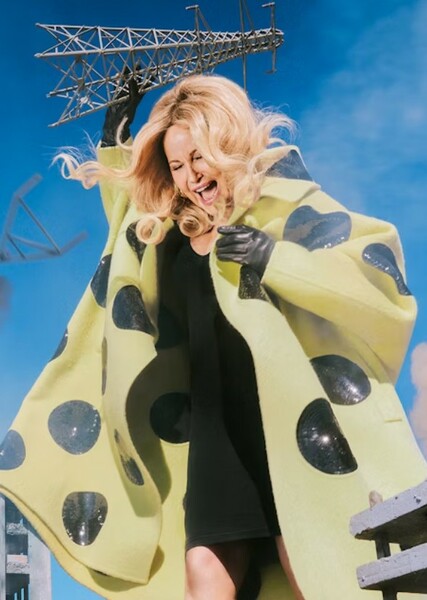 Jennifer Coolidge photo
