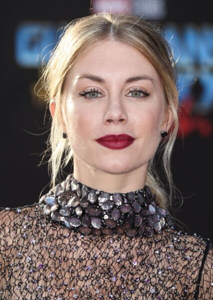 Jennifer Holland photo