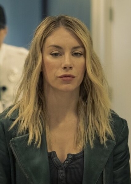 Jennifer Holland photo