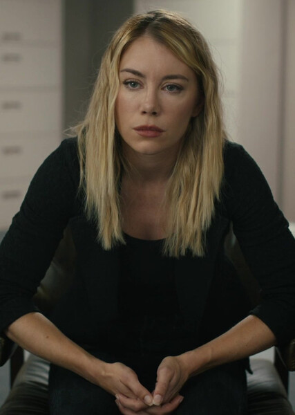 Jennifer Holland photo